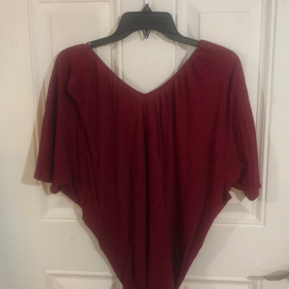 Red top - Picture 6 of 7